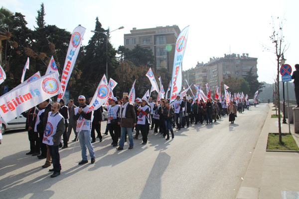 EĞİTİM-İŞ HATAY’DAN “SAVAŞA HAYIR” DİYE HAYKIRDI | EĞİTİM İŞ