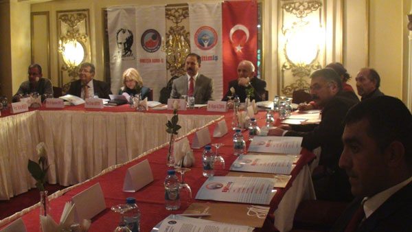 BİLİM DANIŞMA KURULUMUZ İLK TOPLANTISINI GERÇEKLEŞTİRDİ | EĞİTİM İŞ