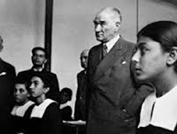 ATATÜRK HAZIMSIZLIĞINA KARŞI HUKUK MÜCADELEMİZ SÜRÜYOR | EĞİTİM İŞ