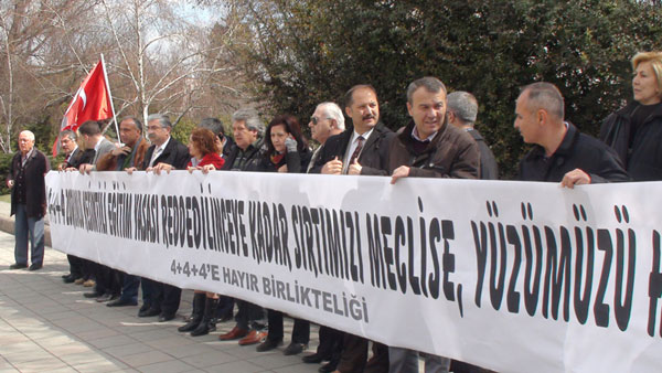  4+4+4 YASA TEKLİFİ REDEDİLİNCEYE KADAR SIRTIMIZI MECLİSE, YÜZÜMÜZÜ HALKA DÖNÜYORUZ. | EĞİTİM İŞ