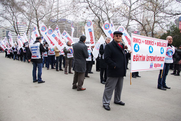 DÖRT DÖRTLÜK İDEOLOJİK EĞİTİME HAYIR! | EĞİTİM İŞ