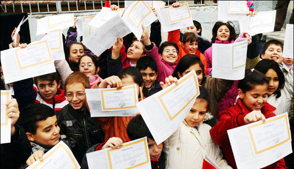 BU YIL MİLLİ EĞİTİM BAKANI’NA KARNE YOK! | EĞİTİM İŞ