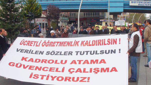 ATAMASI YAPILMAYAN ÖĞRETMENLERİN EYLEMİNE DESTEK VERDİK | EĞİTİM İŞ