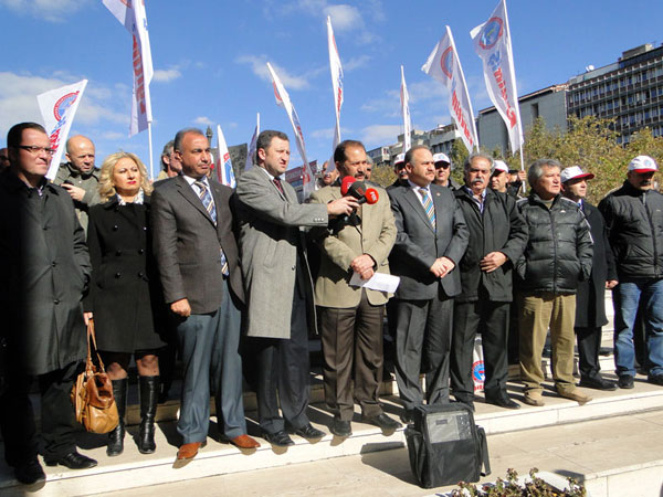 İŞTE AKP TÜRKİYESİ : ATATÜRK’E HAKARET EDEN MÜFETTİŞE ÖDÜL, HAKARETİ ELEŞTİRENE 11 AY 20 GÜN HAPİS CEZASI | EĞİTİM İŞ