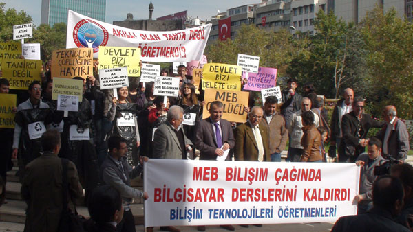 BİLİŞİM ÇAĞINDA BİLGİSAYAR DERSLERİNİ KALDIRAN ANLAYIŞI PROTESTO EDİYORUZ | EĞİTİM İŞ