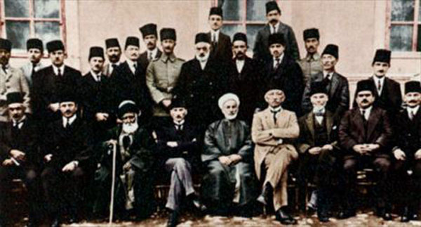 KARARLI DURUŞUN SİMGESİ, SİVAS KONGRESİ | EĞİTİM İŞ