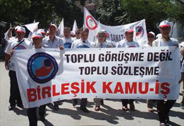 GREVLİ TOPLU SÖZLEŞMEDE ÇARE SENSİN | EĞİTİM İŞ