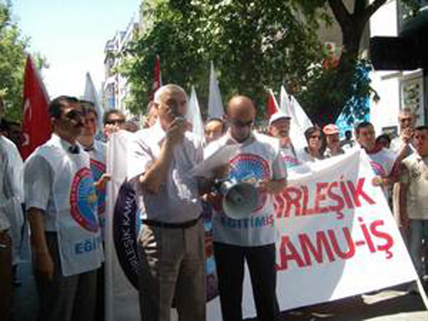 KOMIK YÜZDELIK ÜCRET ARTISI KABUL EDILEMEZ | EĞİTİM İŞ