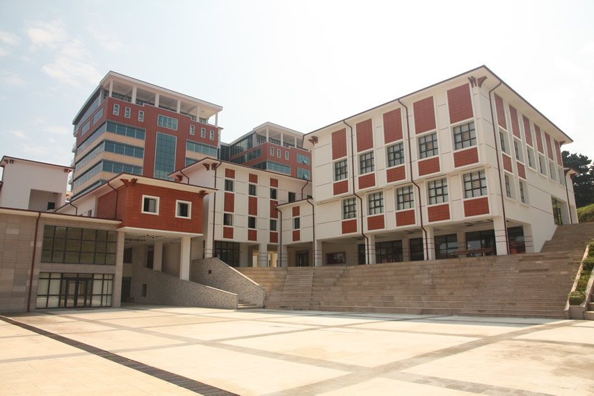 İŞTE BAŞBAKANIN AK(P) ÜNİVERSİTESİ | EĞİTİM İŞ