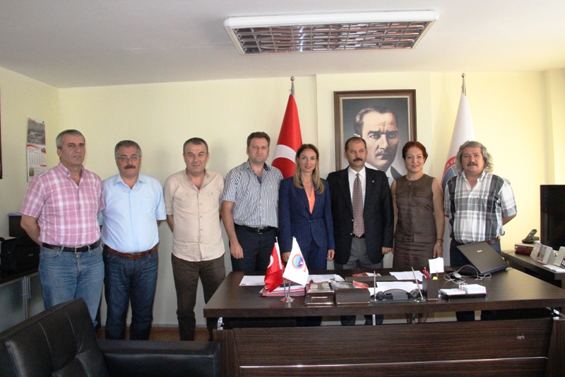 CHP’Lİ NAZLIAKA EĞİTİM-İŞ’İ ZİYARET ETTİ  | EĞİTİM İŞ