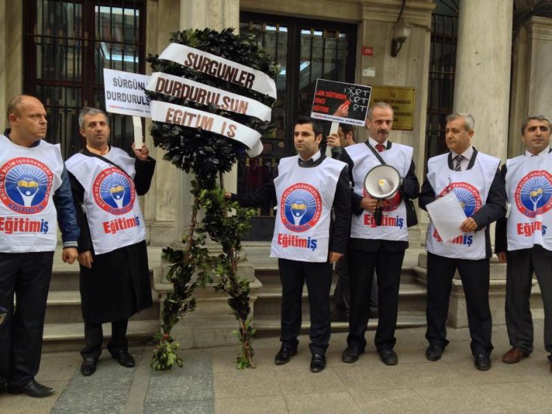 İSTANBUL ŞUBELERİMİZ HAKSIZ SÜRGÜNLERİ PROTESTO ETTİ  | EĞİTİM İŞ