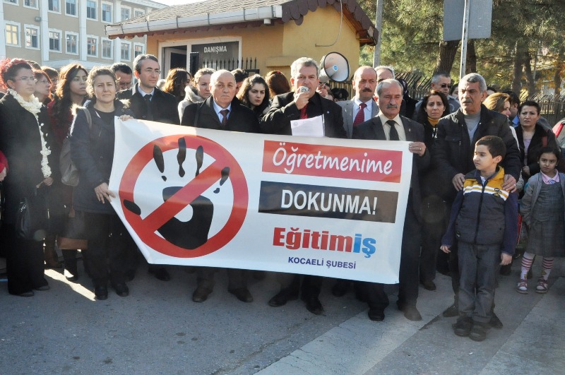 KOCAELİ ŞUBEMİZ ÖĞRETMENE ŞİDDETİ KINADI | EĞİTİM İŞ