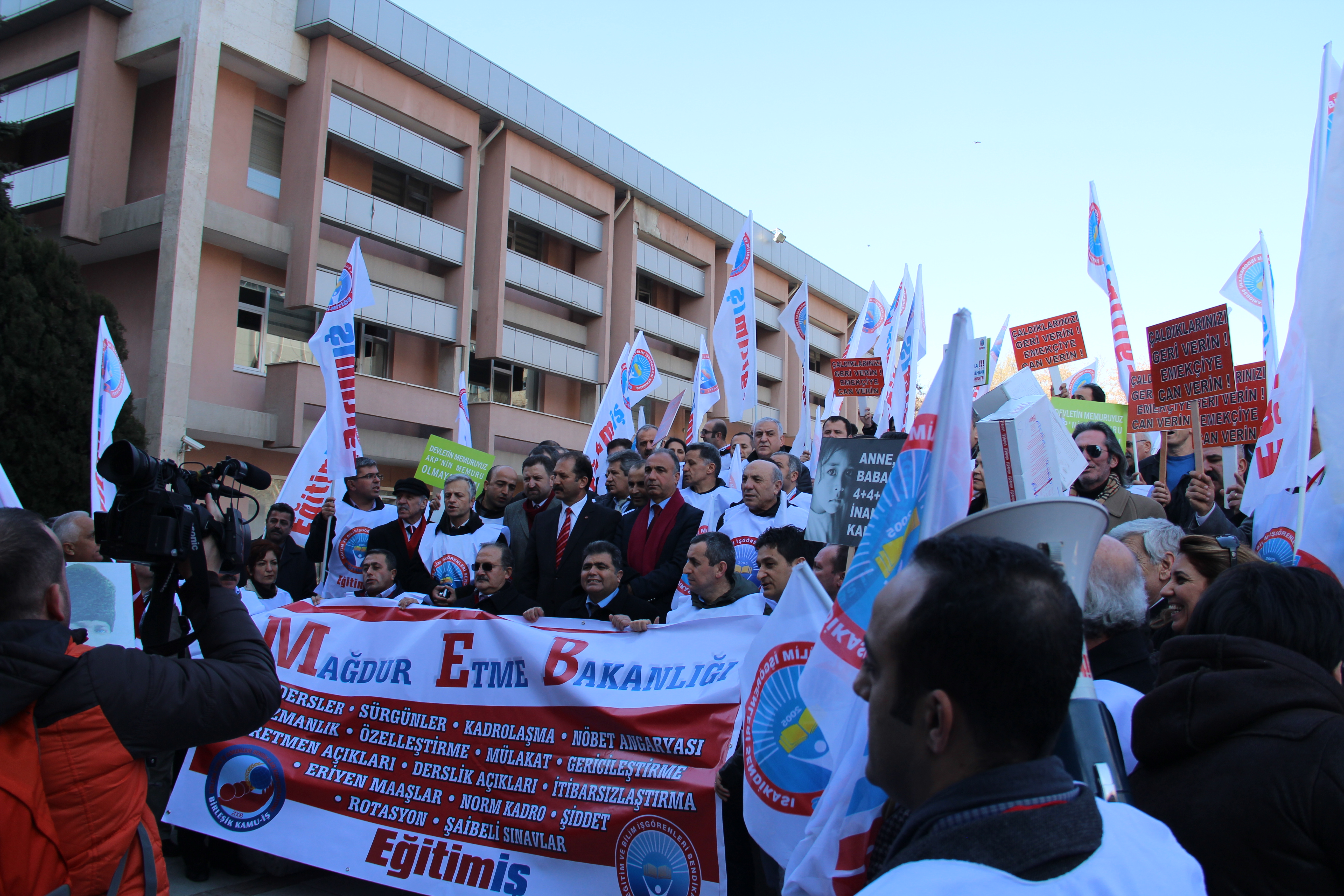 TORBA YASAYI PROTESTO ETTİK! | EĞİTİM İŞ