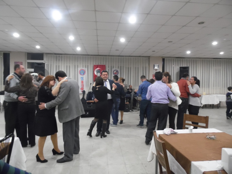 DÜZİÇİ TEMSİLCİLİĞİMİZ DAYANIŞMA YEMEĞİNDE BİRARAYA GELDİ  | EĞİTİM İŞ
