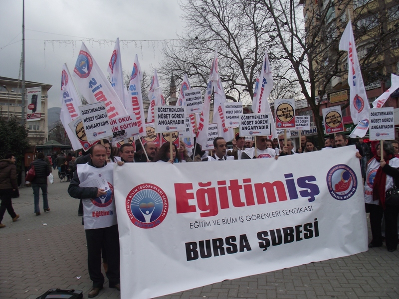 BURSA ŞUBEMİZDEN NÖBET EYLEMİ  | EĞİTİM İŞ
