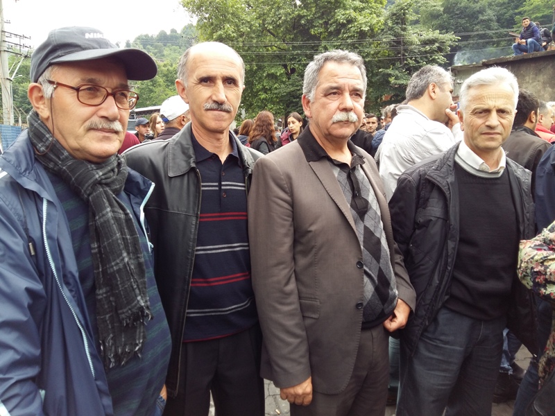 ZONGULDAK ŞUBEMİZDEN AÇLIK GREVİNDEKİ MADENCİLERE DESTEK | EĞİTİM İŞ