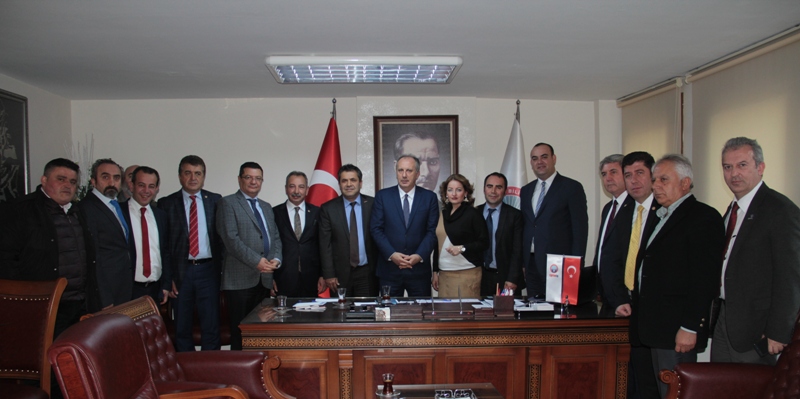 CHP’Lİ MİLLETVEKİLLERİNDEN SENDİKAMIZA ZİYARET | EĞİTİM İŞ