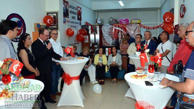 AKHİSAR TEMSİLCİLİĞİMİZDEN 23 NİSAN KUTLAMASI  | EĞİTİM İŞ
