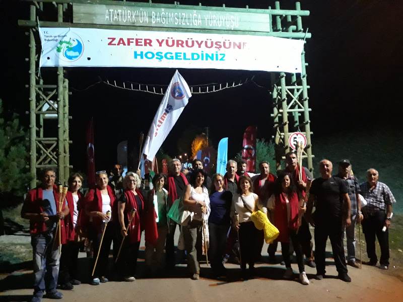 KOCATEPE ZAFER YÜRÜYÜŞÜNE KATILDIK  | EĞİTİM İŞ