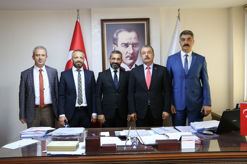 ÖNCÜ OKUL YÖNETİCİLERİ DERNEĞİ’NDEN SENDİKAMIZA ZİYARET  | EĞİTİM İŞ