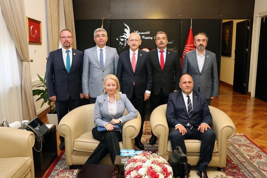 KILIÇDAROĞLU’NA GEÇMİŞ OLSUN ZİYARETİNDE BULUNDUK  | EĞİTİM İŞ
