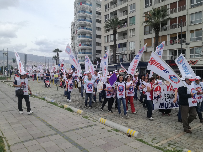 İZMİR ŞUBELERİMİZ 1MAYIS`I COŞKUYLADI KUTLADI  | EĞİTİM İŞ
