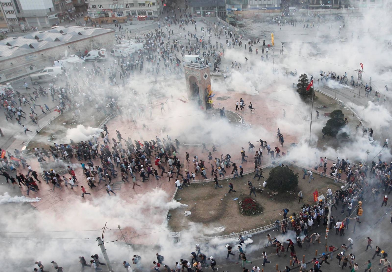 GEZİ DİRENİŞİNİN ÜZERİNDEN 6 YIL GEÇTİ! MÜCADELEYE DEVAM! | EĞİTİM İŞ