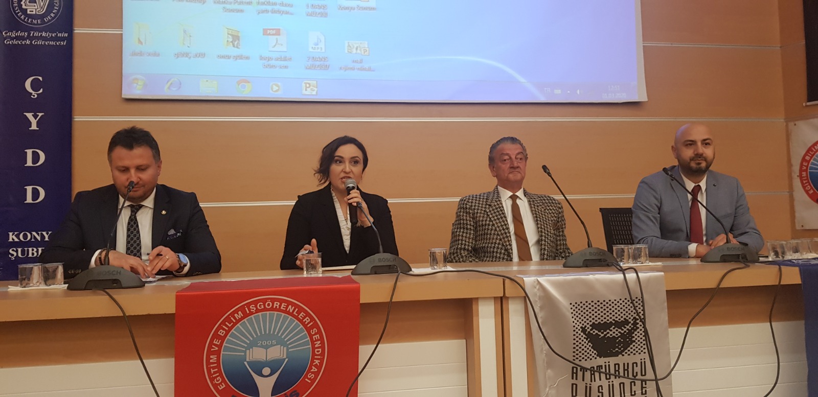 3 Mart Devrim Yasaları ve Türkiye`de Kadın Olmak Paneli Gerçekleştirildi | EĞİTİM İŞ