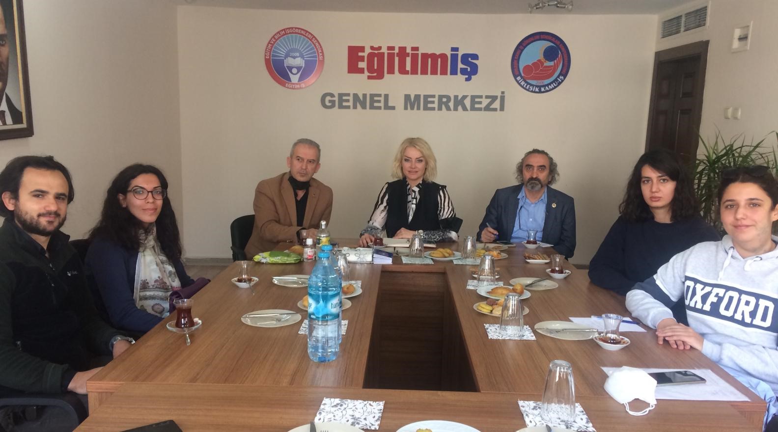 ATAMASI YAPILMAYAN ÖĞRETMENLERDEN SENDİKAMIZA ZİYARET  | EĞİTİM İŞ