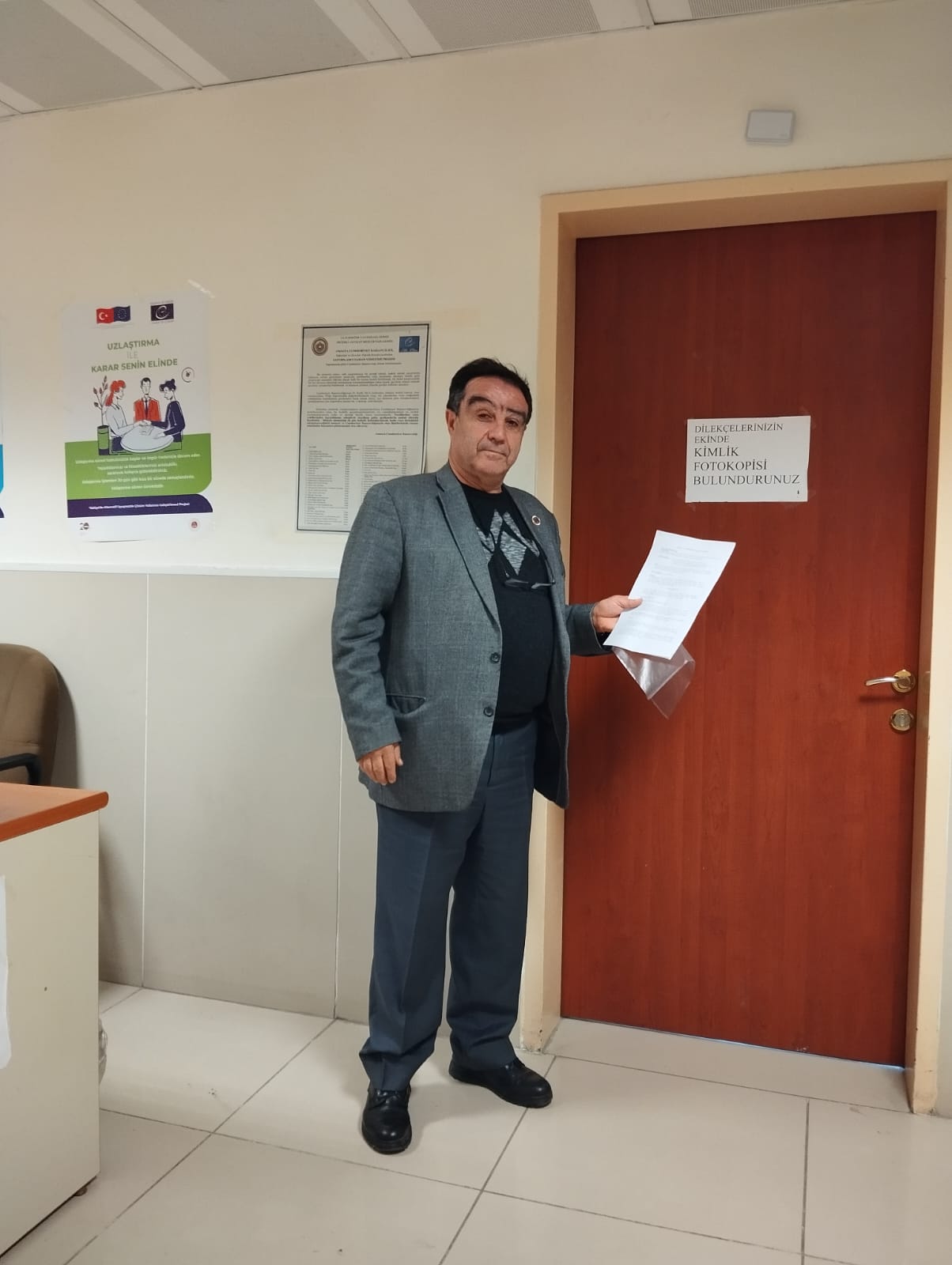 ATATÜRK’E DİL UZATAN HADSİZ, KARŞISINDA BAŞÖĞRETMENİN EĞİTİM NEFERLERİNİ BULACAK! | EĞİTİM İŞ